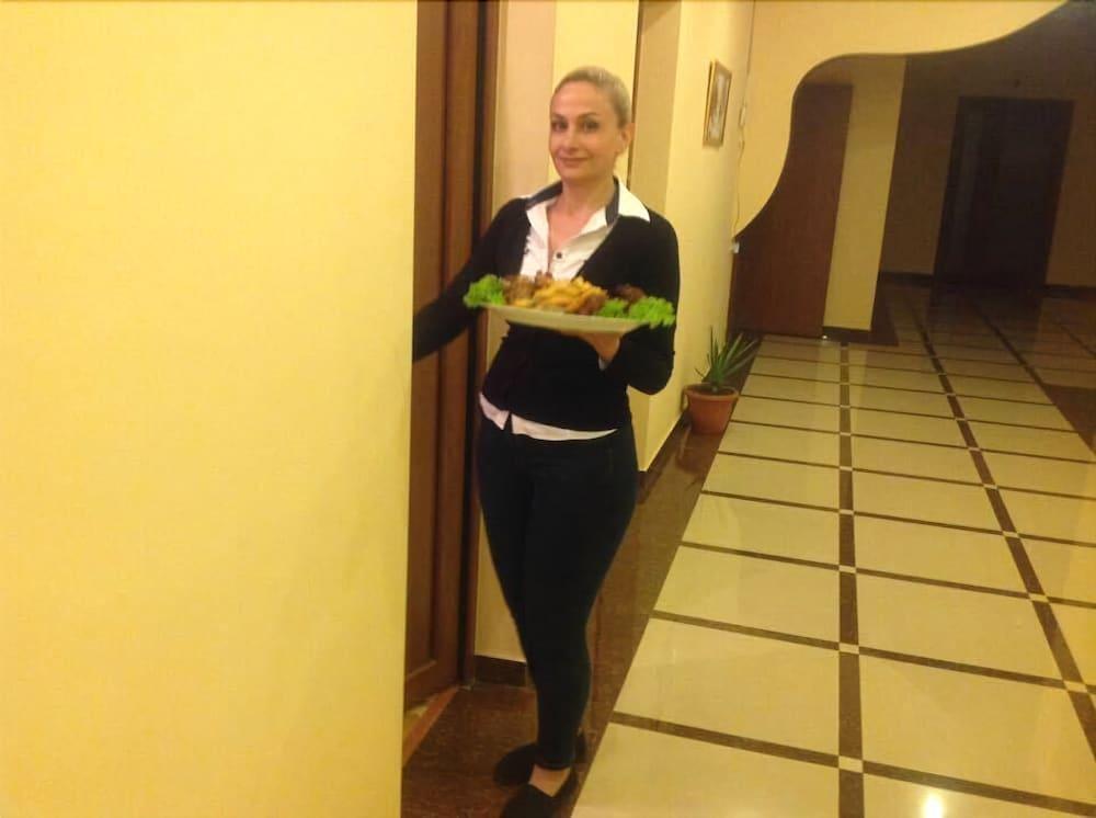Narek+ Hotel Arrinj Ngoại thất bức ảnh