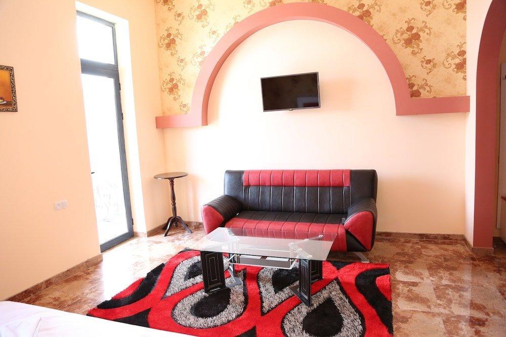 Narek+ Hotel Arrinj Ngoại thất bức ảnh