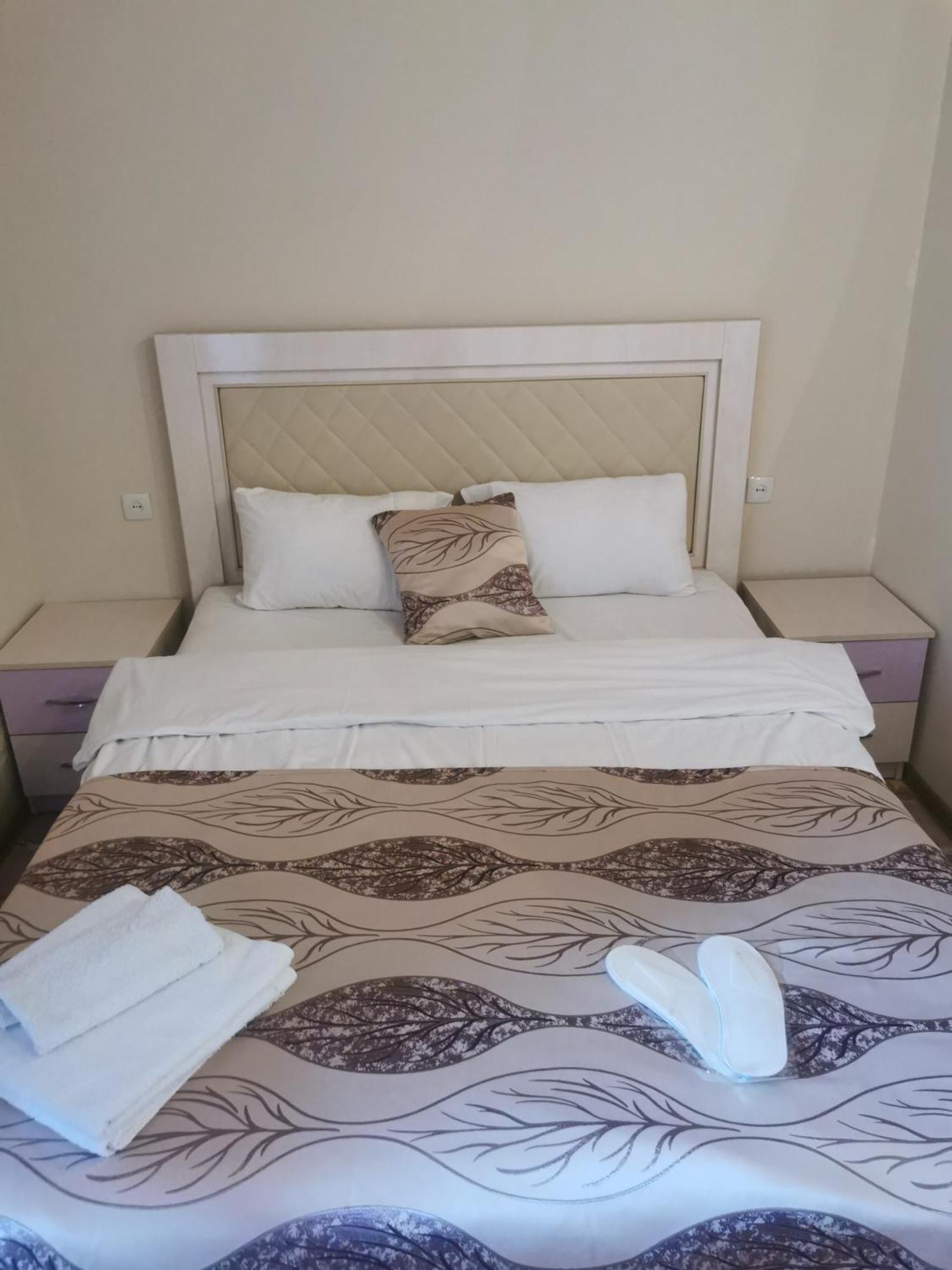 Narek+ Hotel Arrinj Phòng bức ảnh