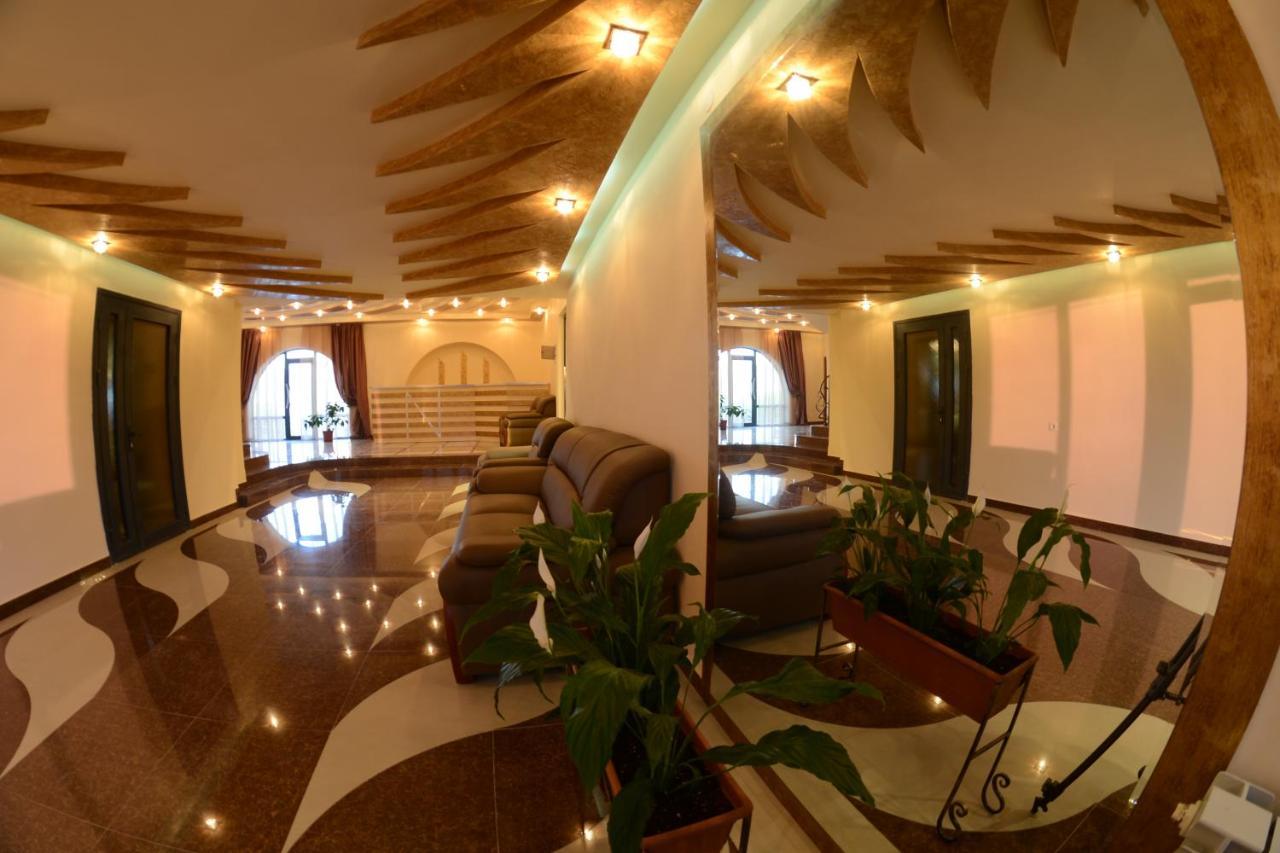 Narek+ Hotel Arrinj Ngoại thất bức ảnh